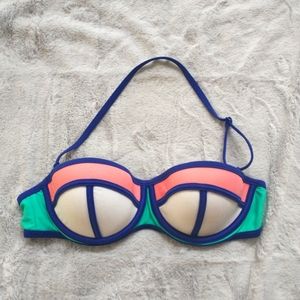Color block Bikini Top Halterneck Underwired